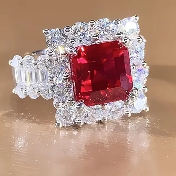 New stunning women's red ring size 6 - Picture 4 of 4